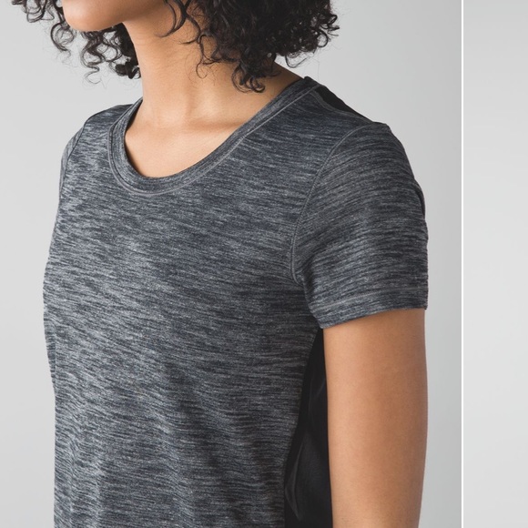 Lululemon Heather Black Mesh Back Beat The Heat Tee Size 6 - Picture 3 of 11